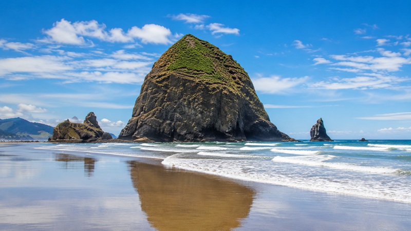 Haystack Rock on the Oregon coast